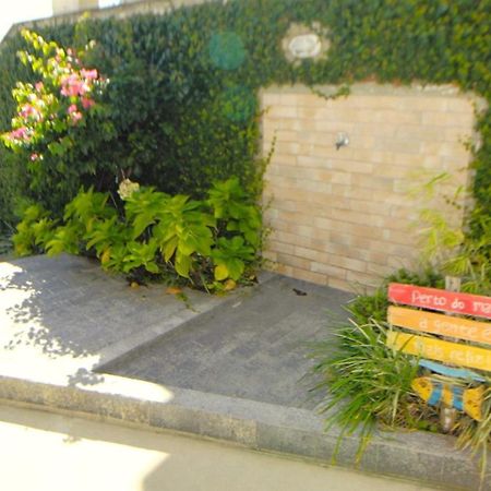 1079 - Apartamento com vista para o mar em Bombinhas Exterior foto