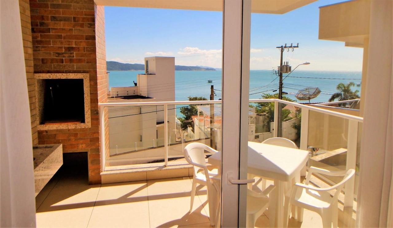 1079 - Apartamento com vista para o mar em Bombinhas Exterior foto